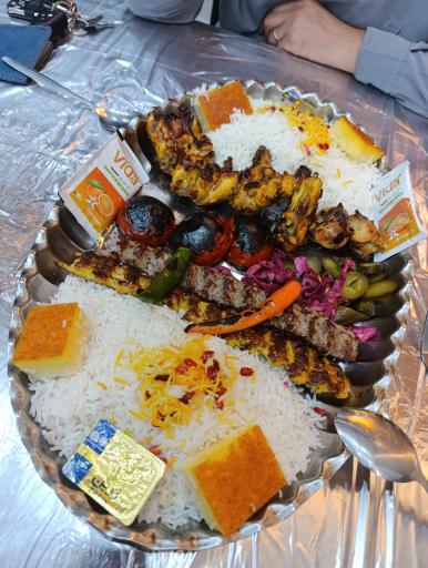 عکس کترینگ و رستوران اسطوره