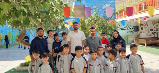 عکس دبستان هوشمند پسرانه جوانه های نور
