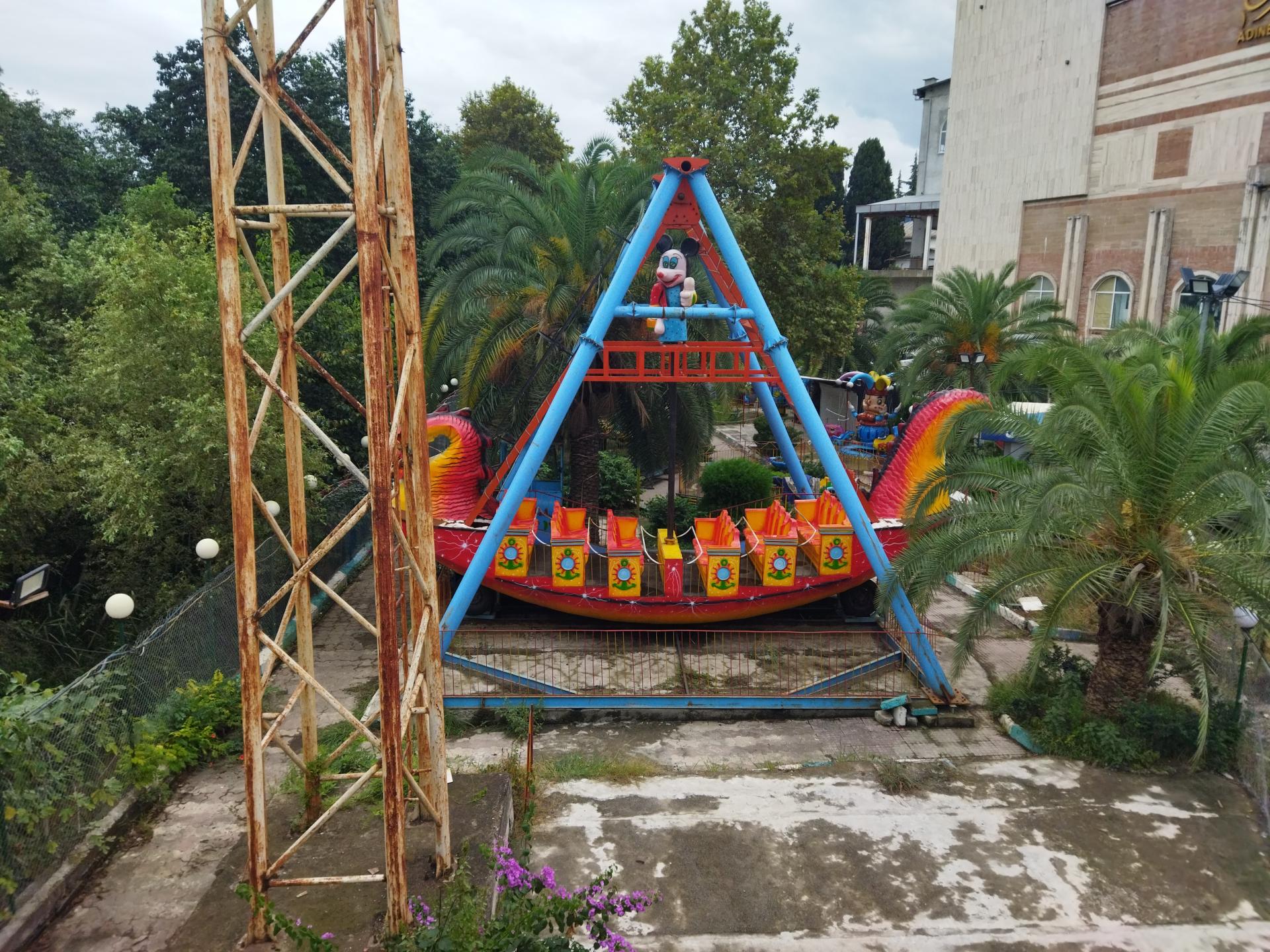 عکس پارک و شهربازی معلم