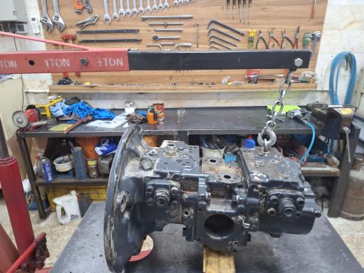 عکس آقای هیدرولیک