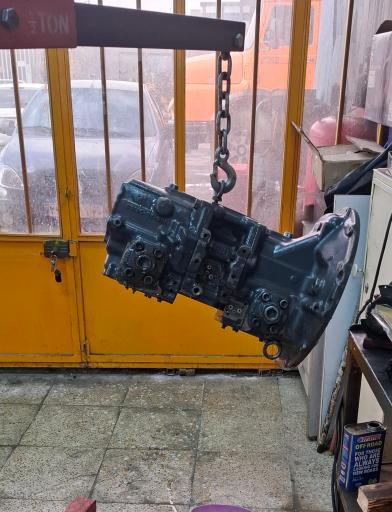 عکس آقای هیدرولیک