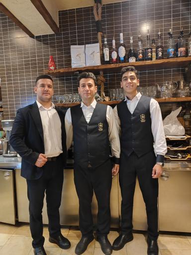 عکس کافی شاپ هتل جواد