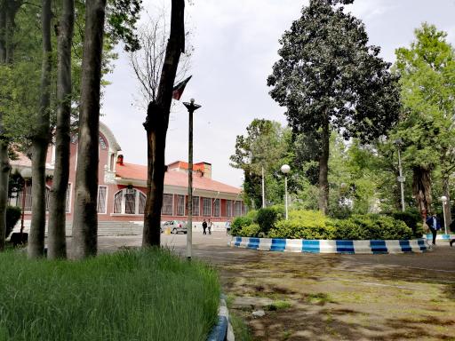 عکس دبیرستان ماندگار شهید بهشتی (شاهپور)