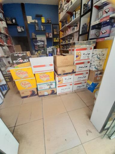 عکس فروشگاه روغن موتور و فیلتر نیک
