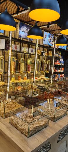 عکس کافه آجیل نفیس