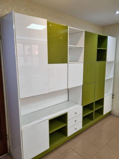 آموزشگاه منشور دانش