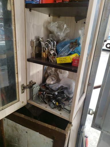 عکس کلیدسازی‌ رشت