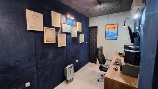 عکس استودیو مهرگان تهران