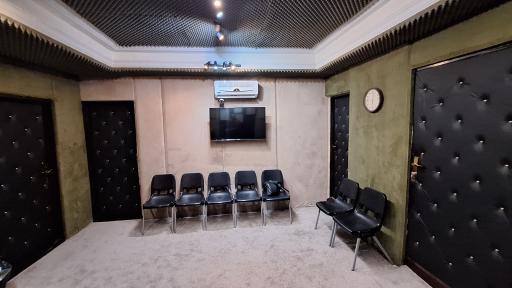 عکس استودیو مهرگان تهران