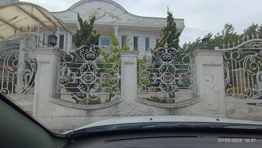 عکس ساختمان سالمندان مهر آیین