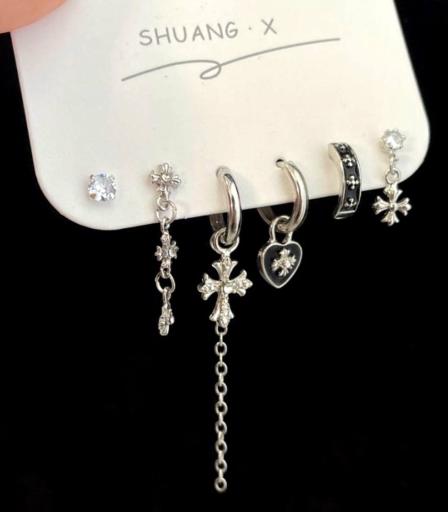 عکس فروشگاه پیرسینگ امیقا