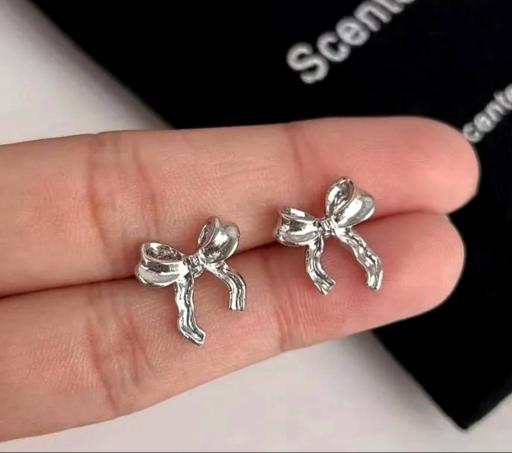 عکس فروشگاه پیرسینگ امیقا