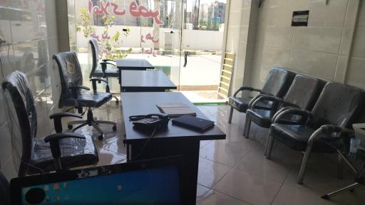 عکس مشاور املاک قصر 