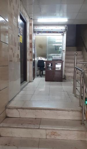 عکس کافی نت و فتوکپی جوان