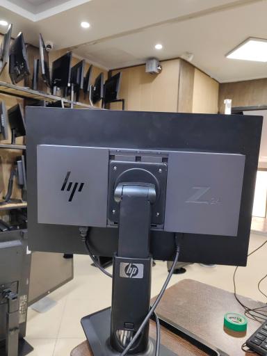 عکس مانیتور لند