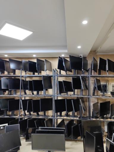 عکس مانیتور لند