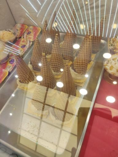 عکس بستنی وحید تبریز