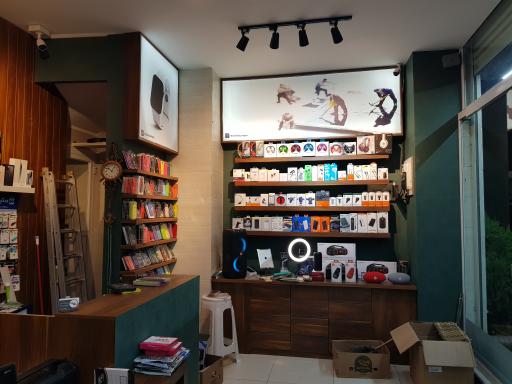 عکس تعمیرات موبایل بازرگان