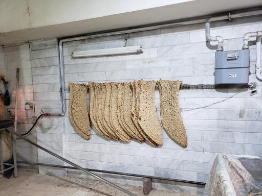 عکس نانوایی سنگکی برکت