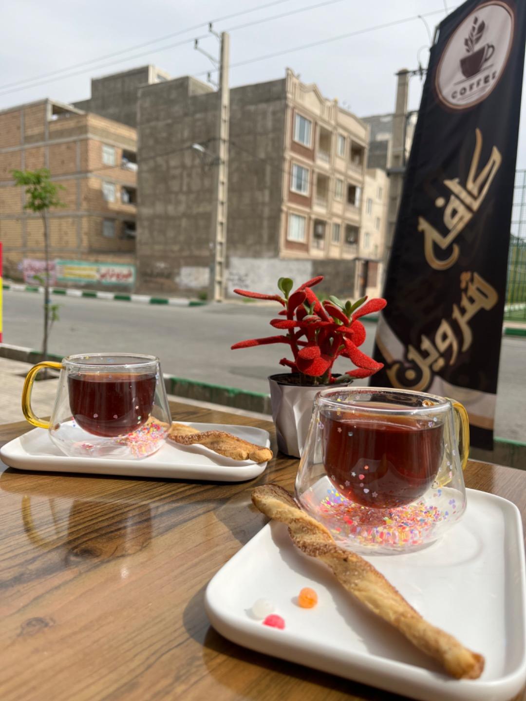 عکس کافه شروین