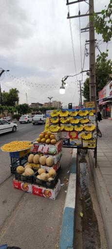عکس میوه فروشی آقا مجید