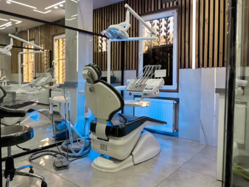 عکس کلینیک دندانپزشکی پاسداران