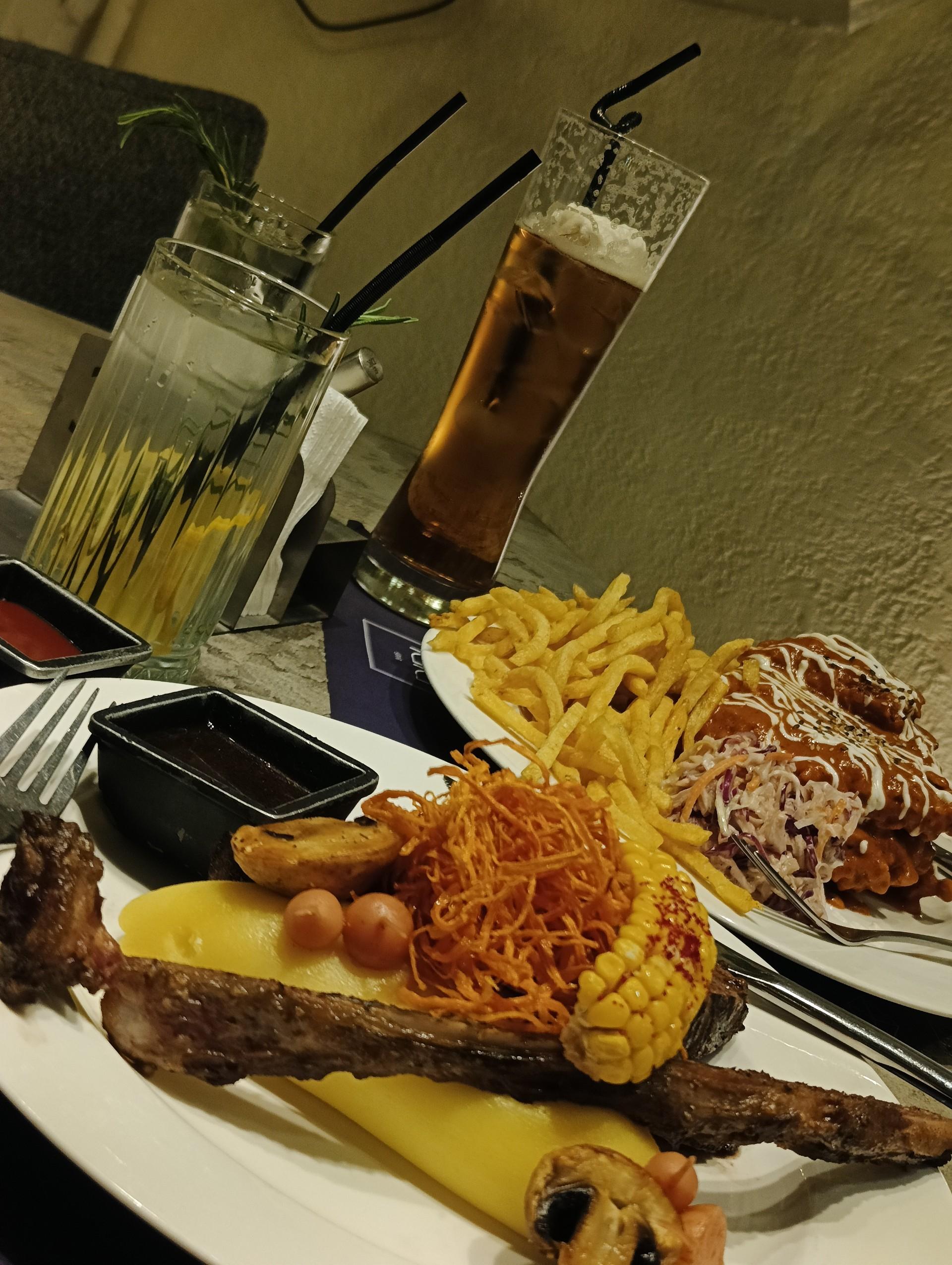 عکس کافه و رستوران دی‌ دی