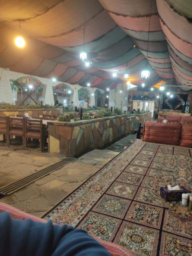 عکس رستوران عطر یاس