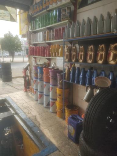 عکس تعویض روغنی و پنچرگیری پرشین