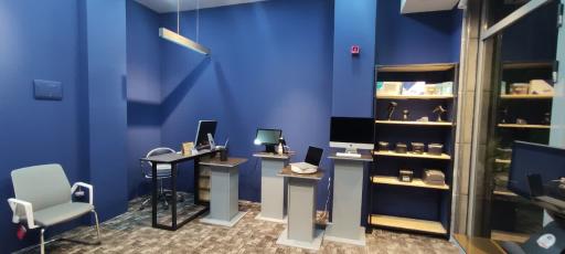 عکس تجهیزات فروشگاهی پارس تراز