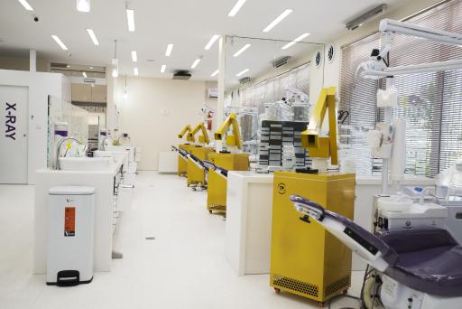 عکس کلینیک دندان پزشکی کاخ