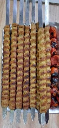 خیریه رضا دهقان آشپز خانه امام حسین مهد کباب