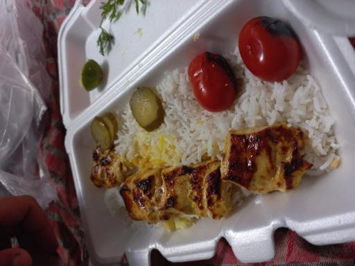 عکس تهیه غذا گلشهر