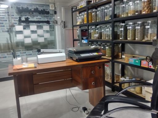 عکس عطاری قائم