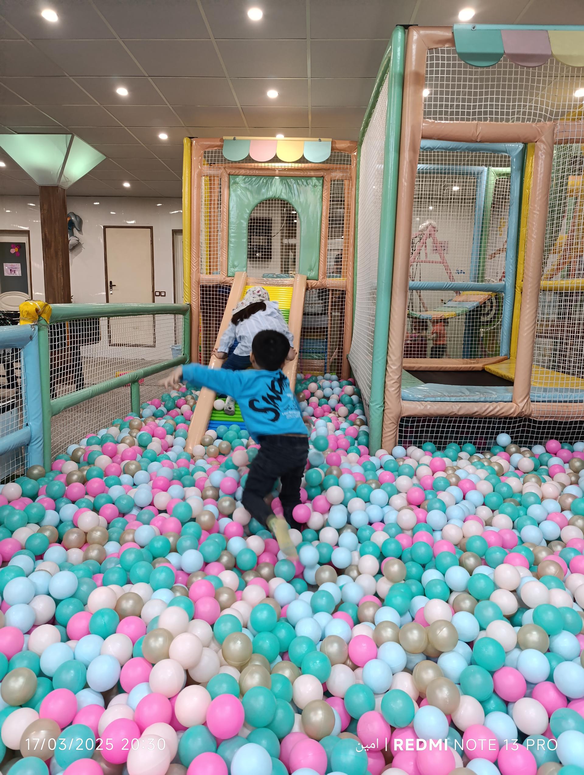 عکس خانه بازی و سرزمین رویایی لی لی حوضک