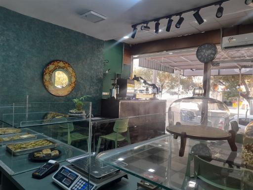 عکس کافه باقلوا تکسیم