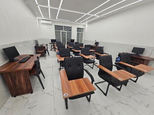 عکس هلدینگ کارآفرینی گهرکارامشاور