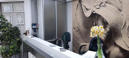 عکس کلینیک زیبائی سیب