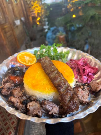 عکس رستوران و کافه شب خاطره ها