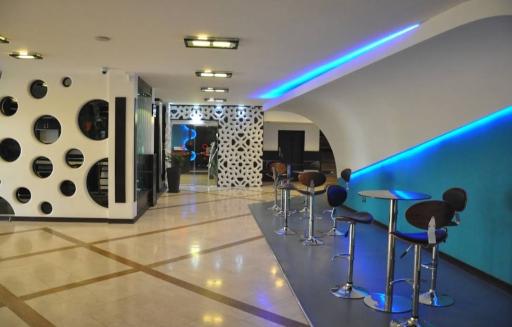 عکس مجتمع فنی تهران شعبه مرکزی ( سعادت آباد )