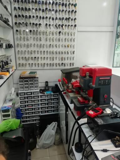 عکس کلیدسازی صالحی 