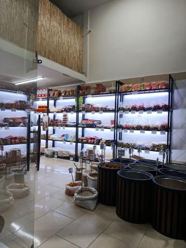 عکس فروشگاه مواد غذایی