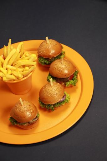 عکس برگر شاپ هشت سی