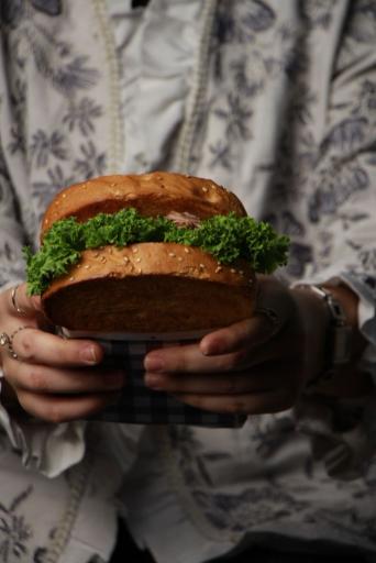 عکس برگر شاپ هشت سی