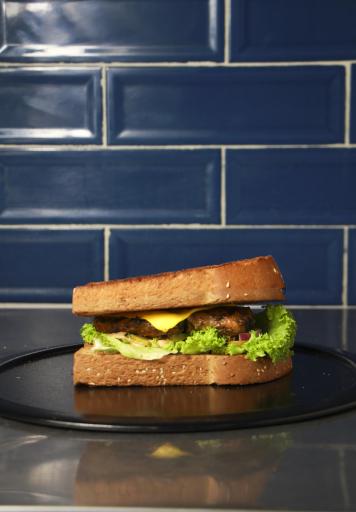 عکس برگر شاپ هشت سی