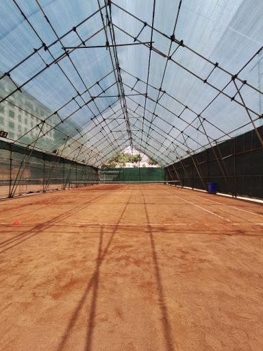عکس باشگاه تنیس آجودانیه