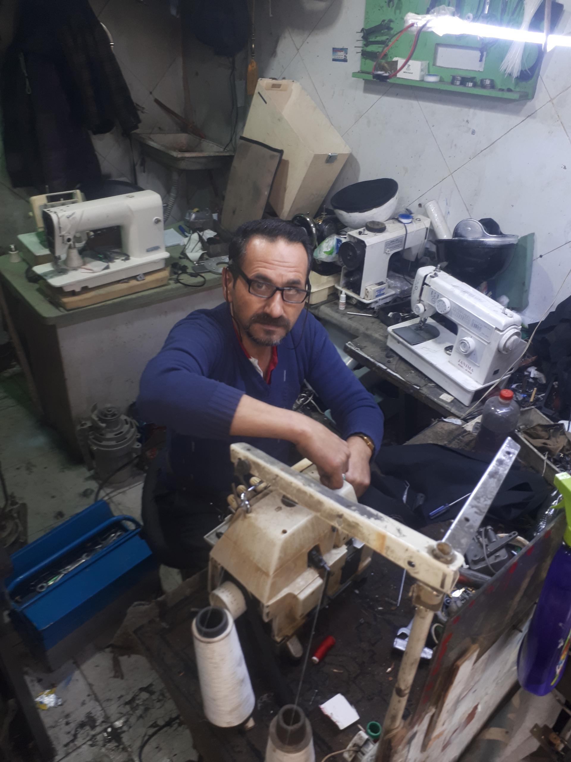 عکس تعمیرگاه چرخ خیاطی ابتکار