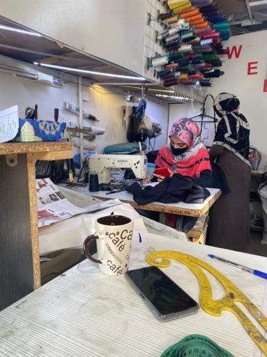 عکس خیاطی وتعمیرات لباس التون