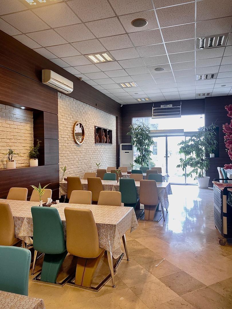 عکس رستوران گلستان