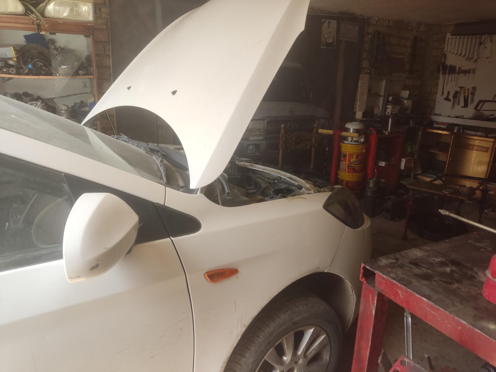 عکس تعمیرگاه و یدک کش شبانه روزی عابدی